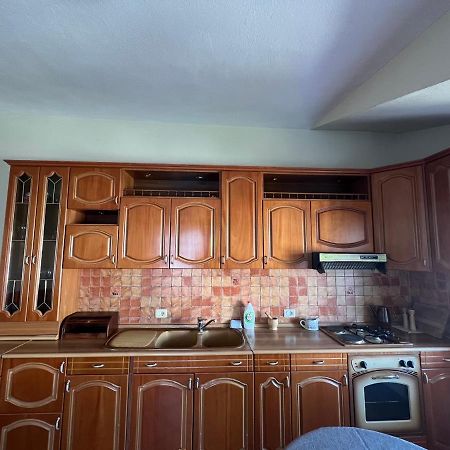 Villa Sokoli, Enjoy Sunset At This Spacious Apartment Tirana Exterior foto