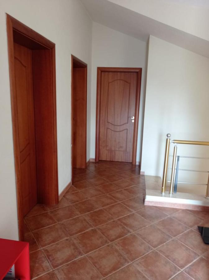Villa Sokoli, Enjoy Sunset At This Spacious Apartment Tirana Exterior foto