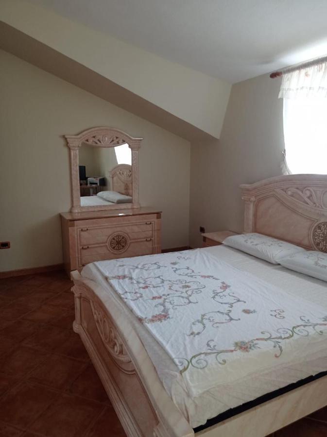 Villa Sokoli, Enjoy Sunset At This Spacious Apartment Tirana Exterior foto